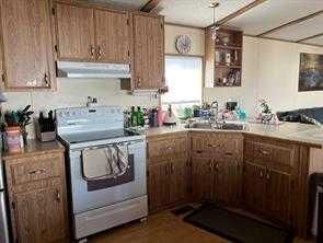 Property Photo: 407 9 Street AB T0H 1P0