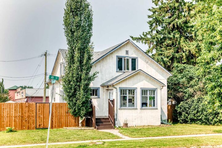Property Photo:  4702 49  AB T0C 2L1 