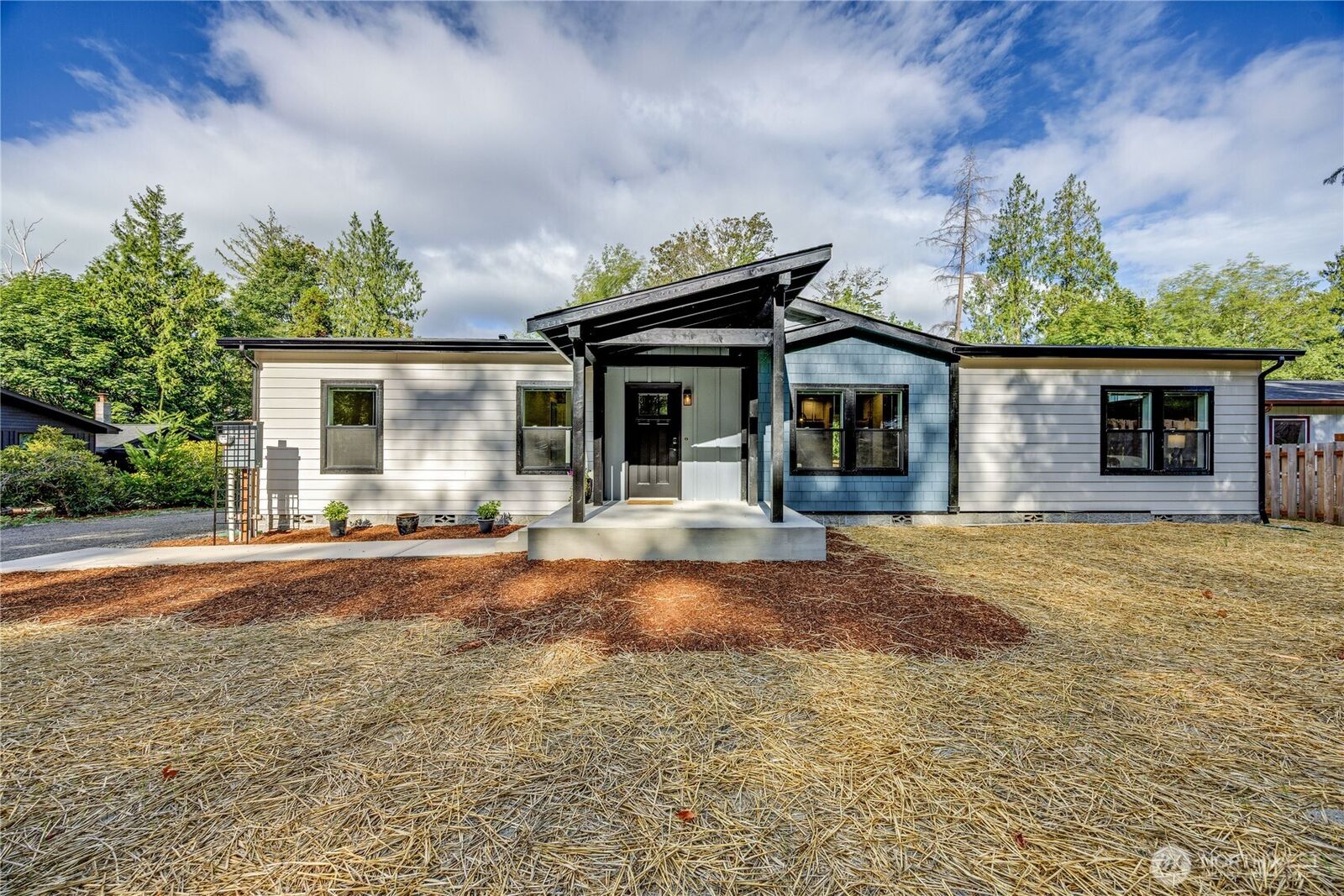 Property Photo: 21351 Howard Avenue WA 98346