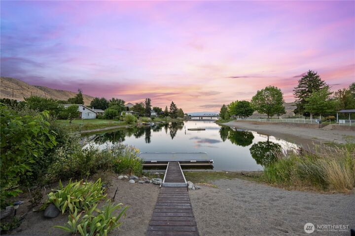 Property Photo:  128  Eveline Street  WA 98846 