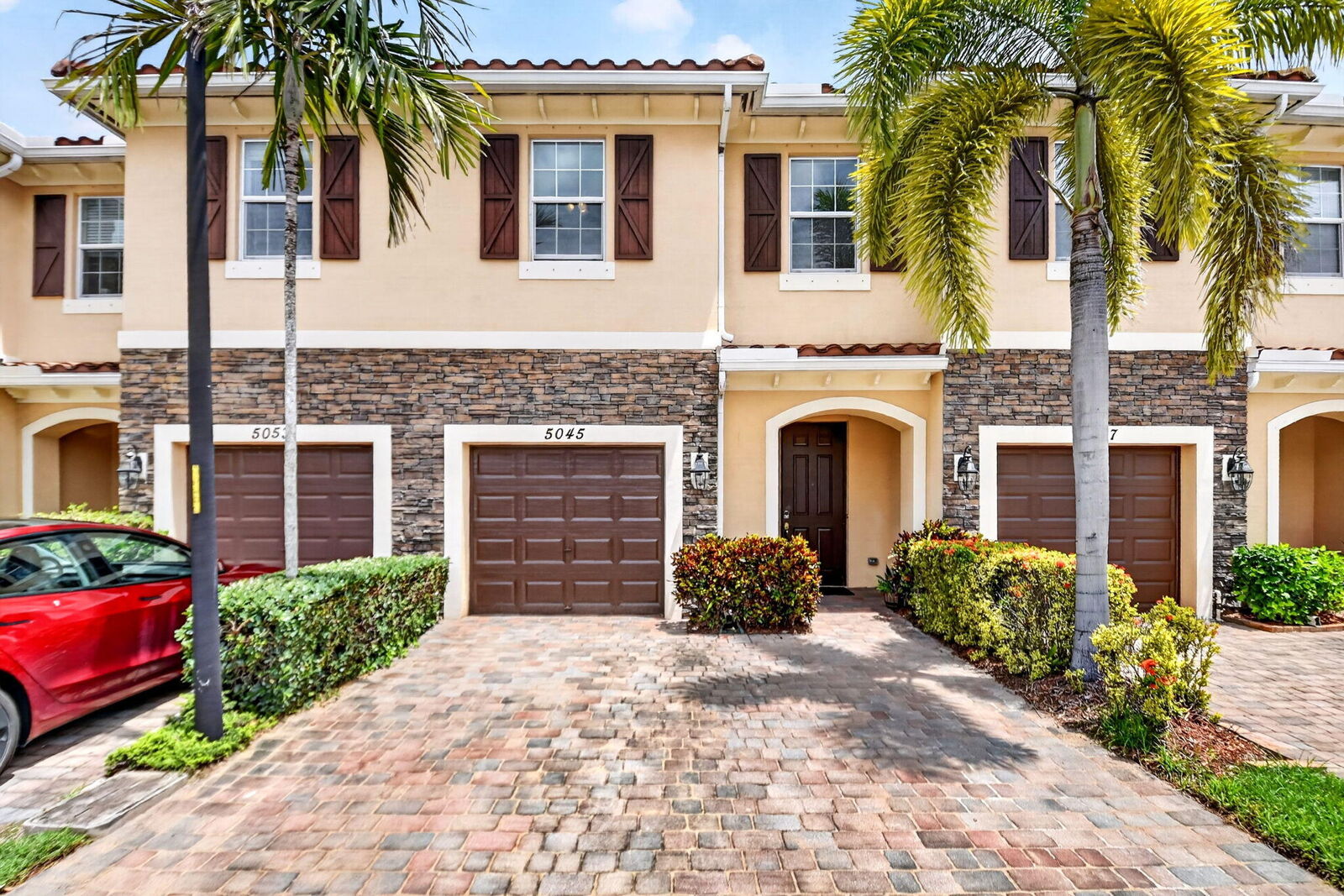 Property Photo: 5045 Ellery Terrace FL 33417