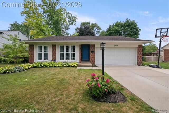 Property Photo:  39695 Suzan Court  MI 48170 