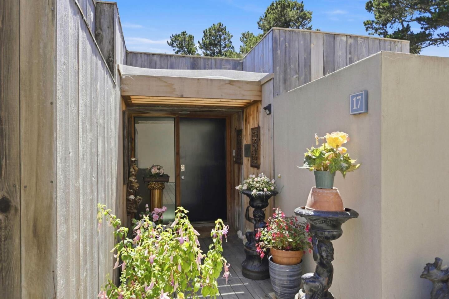Property Photo: 24520 Outlook Drive 17 CA 93923