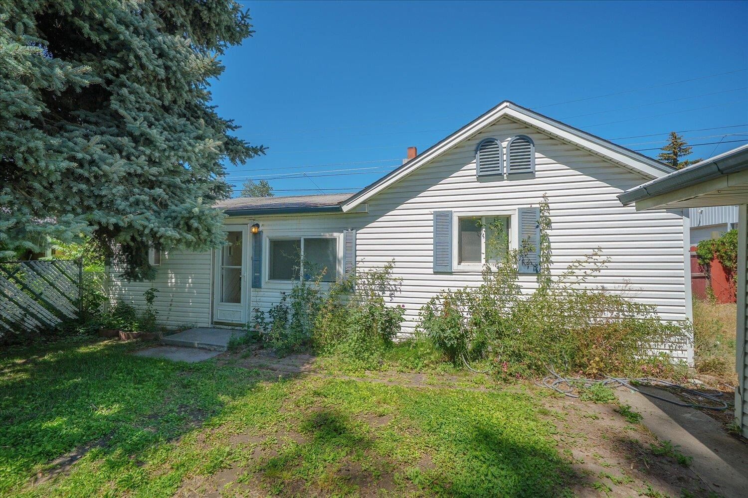 Property Photo:  3124 W Walton Ave  WA 99205 