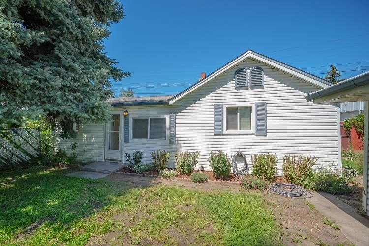 Property Photo:  3124 W Walton Ave  WA 99205 