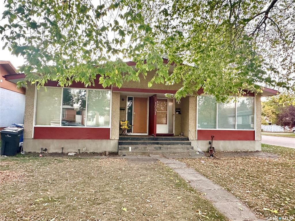 Property Photo:  1091 109th Street  SK S9A 2E3 