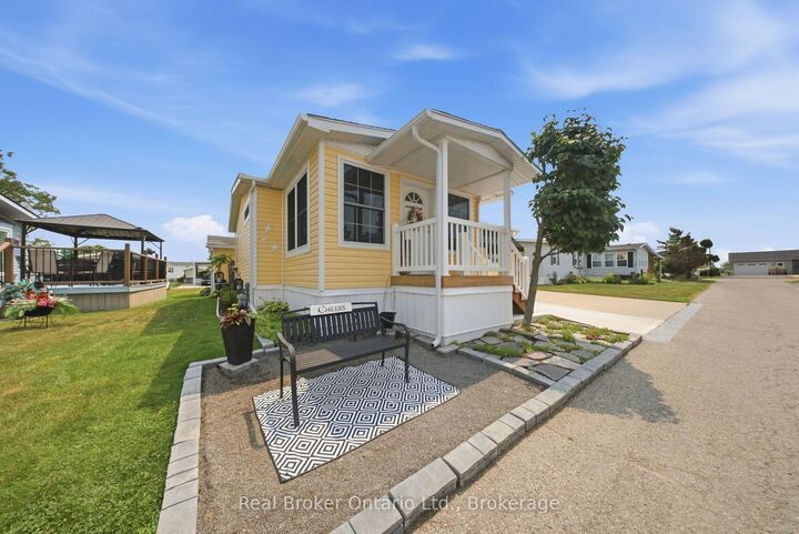 Property Photo: 3033 Townline Road 222 ON L0S 1S1