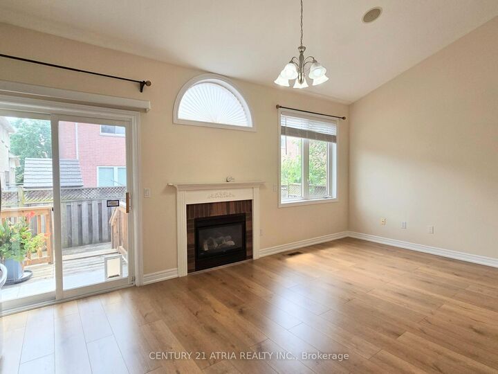 Property Photo:  31 Cliveden Place  ON L6C 2S4 
