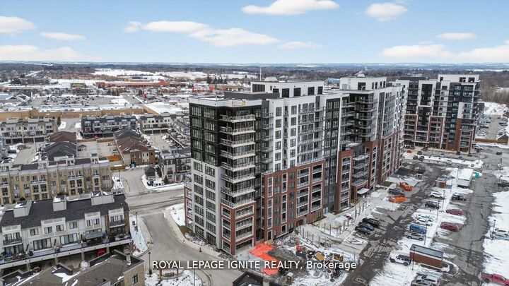 Photo de la propriété:  51 Clarington Boulevard 618  ON L1C 7J8 