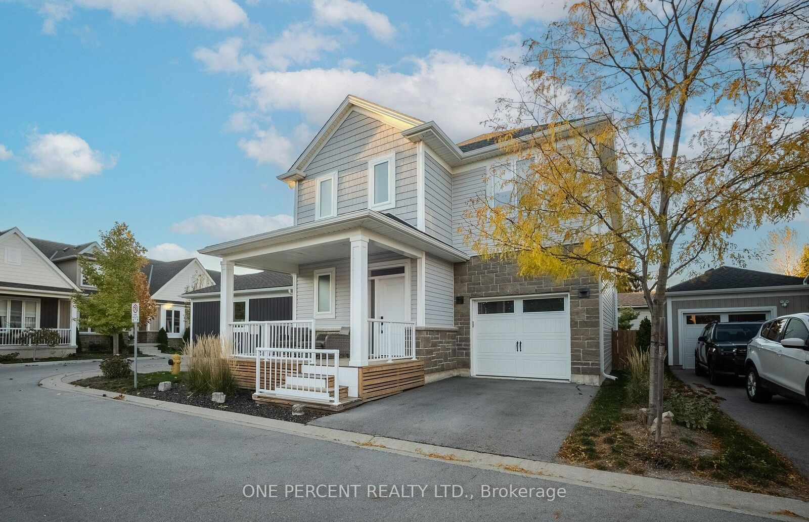 Property Photo: 9 Princeton Common 9 ON L2N 0B7