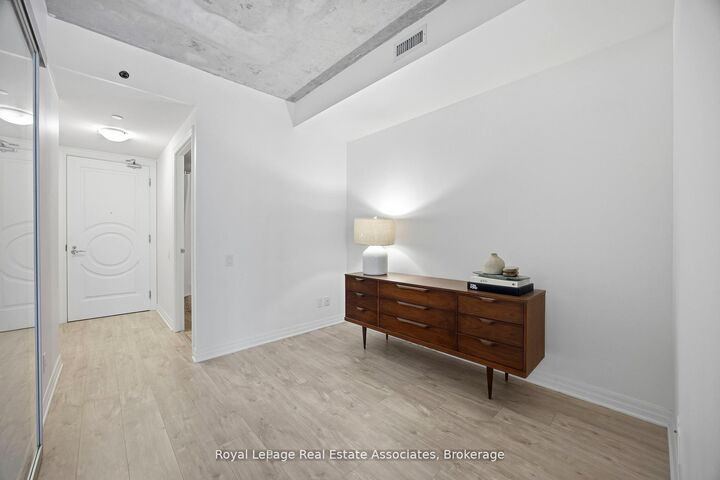 Property Photo: 88 Blue Jays Way 1604 ON M5V 0L7