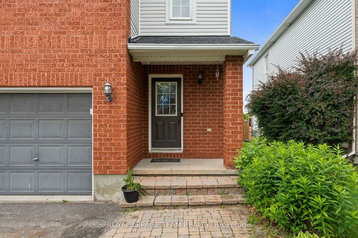 Property Photo:  937 Goose River Avenue  ON K1V 1T7 