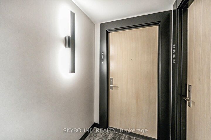 Property Photo:  395 Bloor Street E 2901  ON M4W 0B4 
