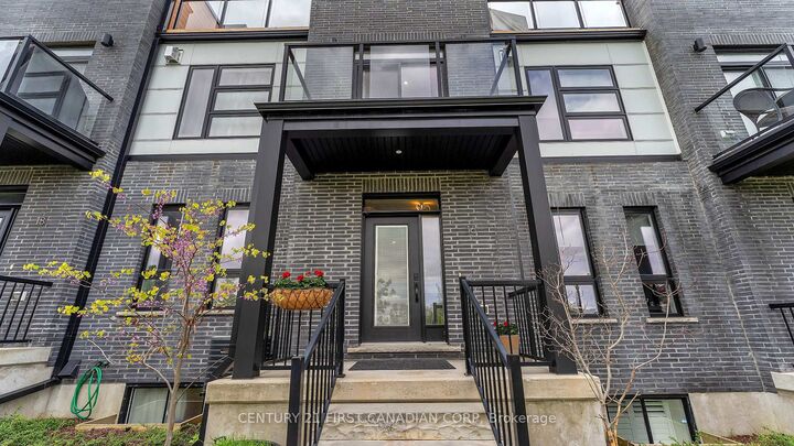 Property Photo:  231 Callaway Road 16  ON N6G 0M3 