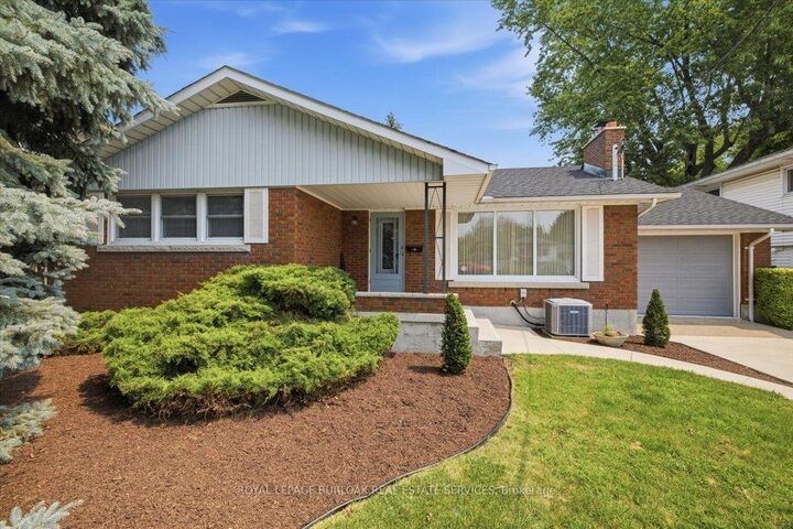 Property Photo:  4 Corbett Avenue  ON L2M 5M4 