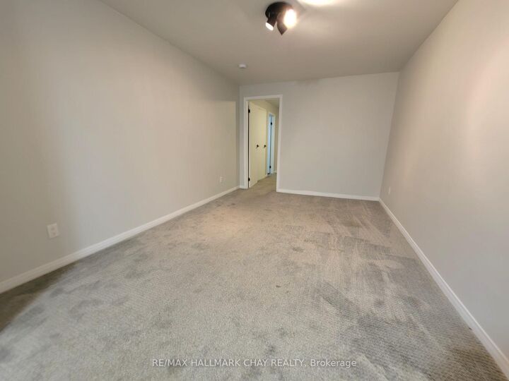 Property Photo:  30 Orwell Crescent  ON L4N 6M6 