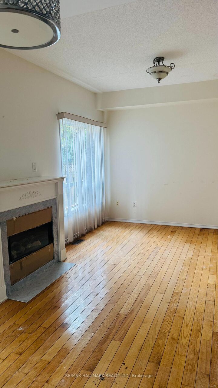 Property Photo: 47 Futura Avenue ON L4S 1S8