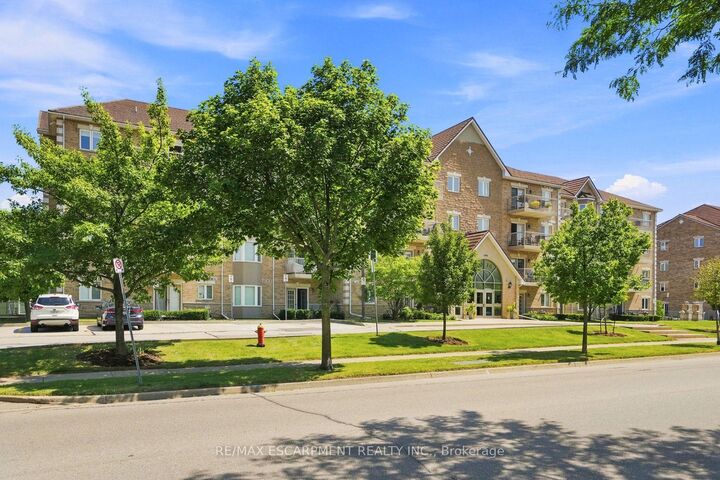 Property Photo:  4016 Kilmer Drive 101  ON L7M 5A7 