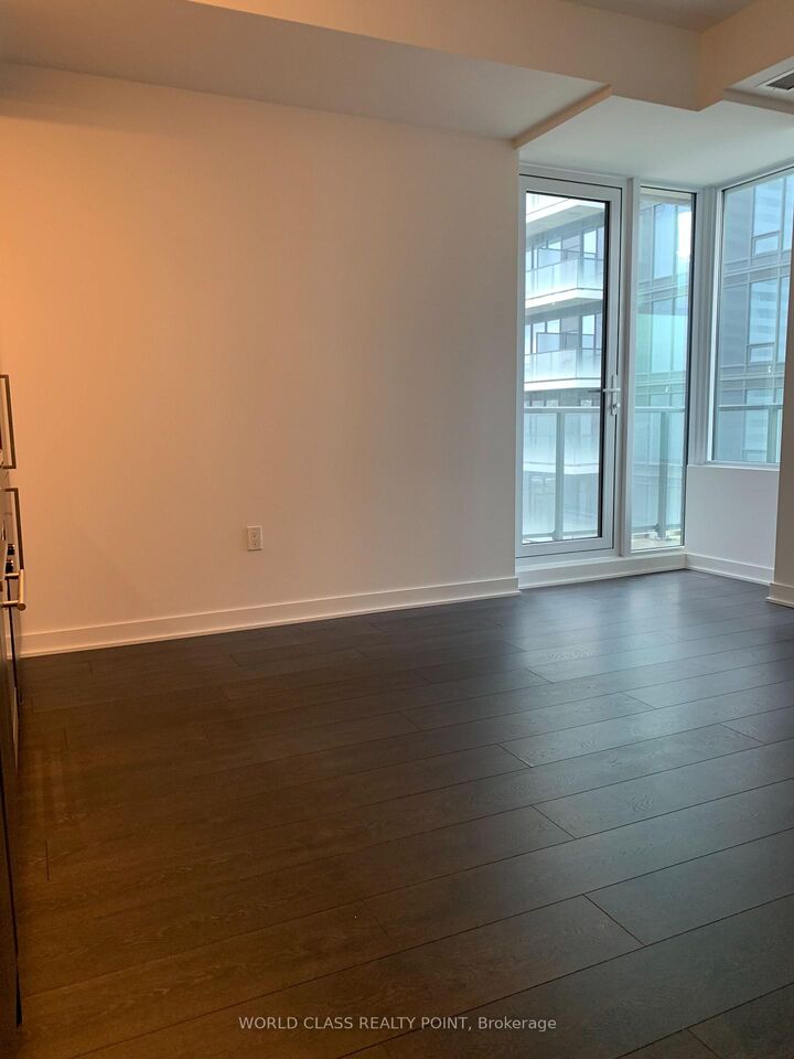 Property Photo:  115 Blue Jays Way 1212  ON M5V 0N4 