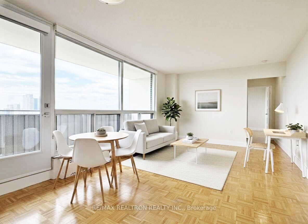 Property Photo:  666 Spadina Avenue 1415  ON M5S 2H8 