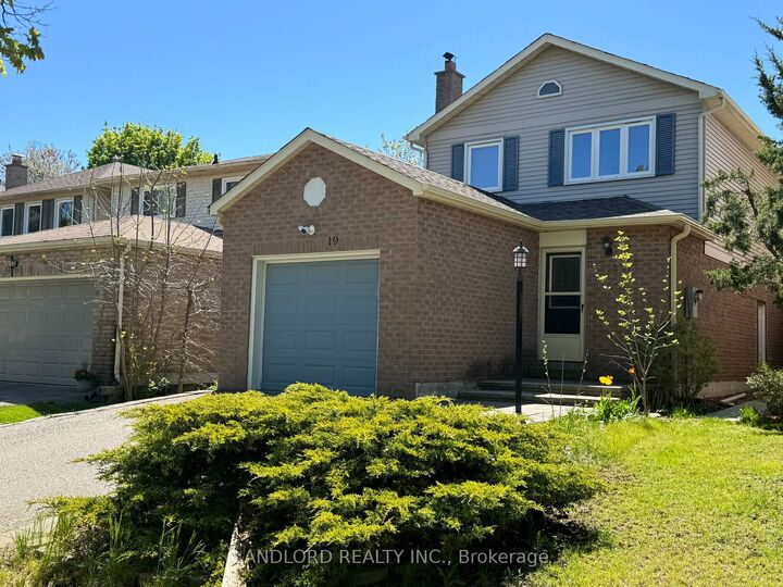 Property Photo:  19 Vanessa Road  ON L3R 4W1 