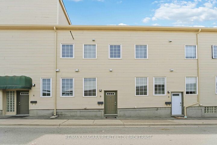 Property Photo: 49 Ontario Street 2 ON L3M 3H2