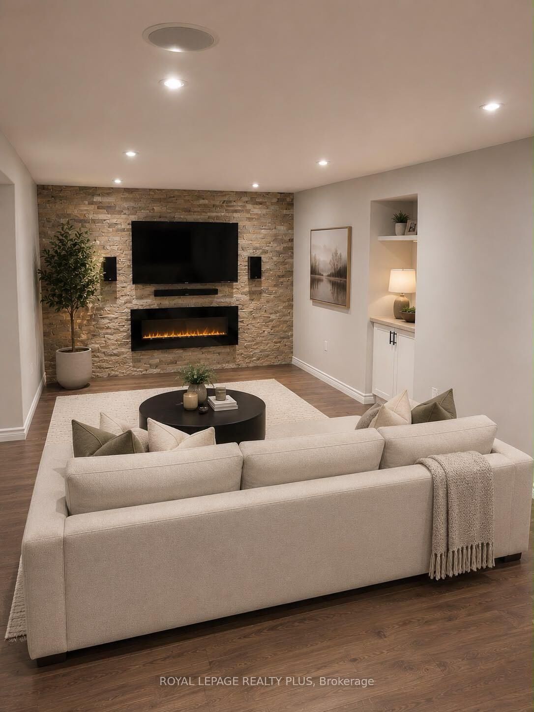 Property Photo:  159 Valera Drive  ON L8E 4T1 