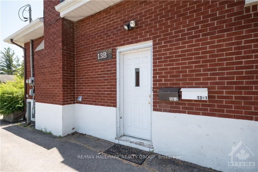 Property Photo: 13 Donna Street B ON K2G 2V5