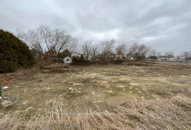 Property Photo:  113 William Street  ON K7A 3B2 