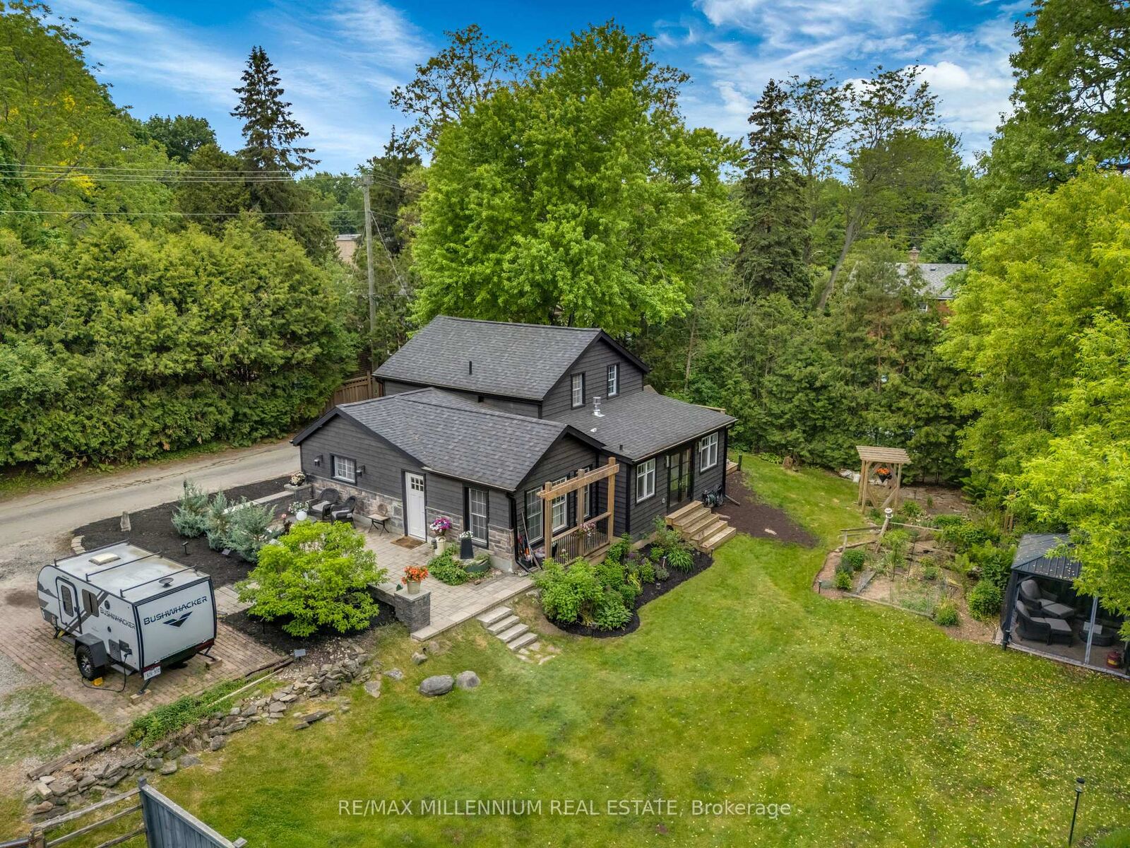 Property Photo: 1510 Station Road ON L7C 3M2