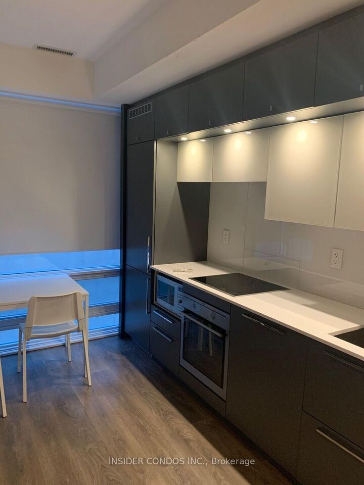 Property Photo: 15 Grenville Street 2404 ON M4Y 0B9
