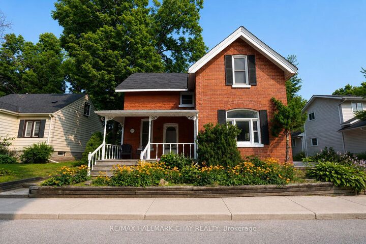 Property Photo:  34 North Street N  ON L4M 2R9 