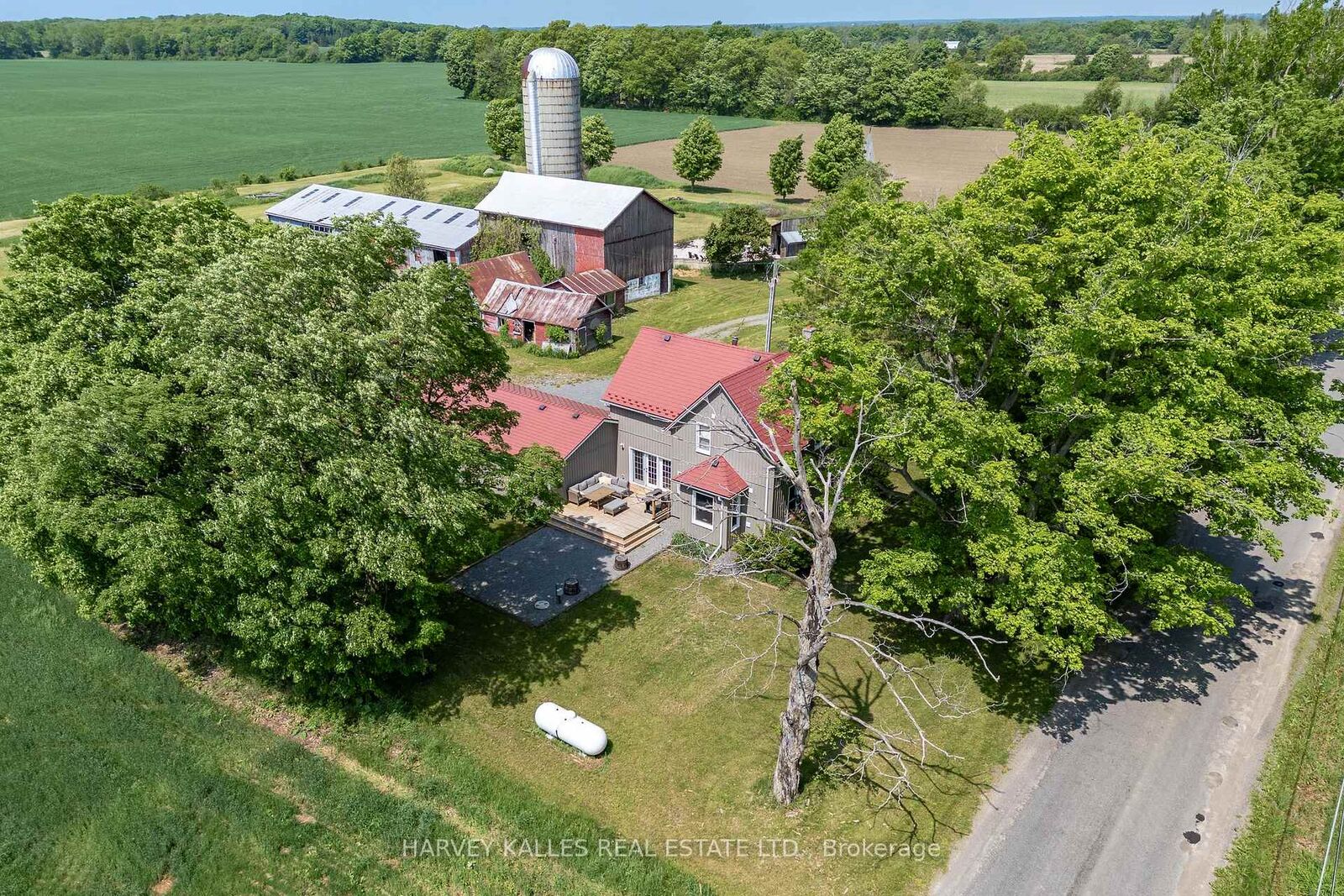 Property Photo: 182 Marisett Road ON K0K 2T0