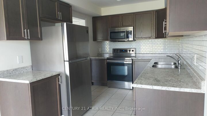Property Photo: 422 Krotz Street W ON N4W 0J4