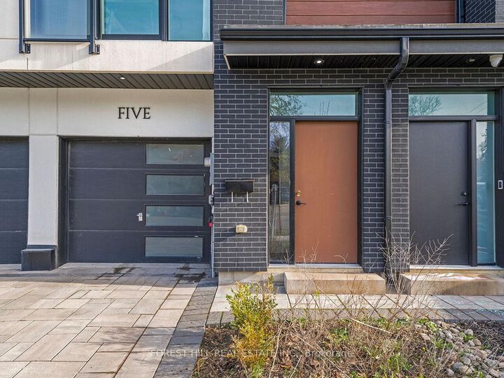 Property Photo: 1 Hartman Avenue 5 ON L4L 1R6