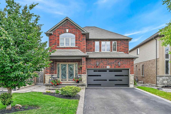 68 Garinger Crescent — photo 1