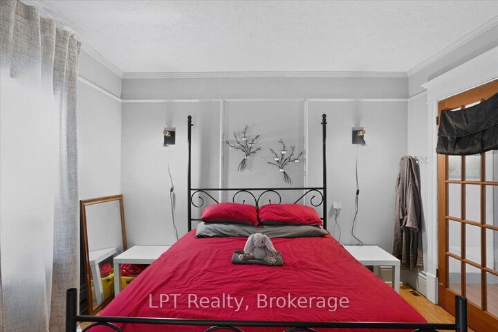 Property Photo: 611 Romaine Street ON K9J 2E5