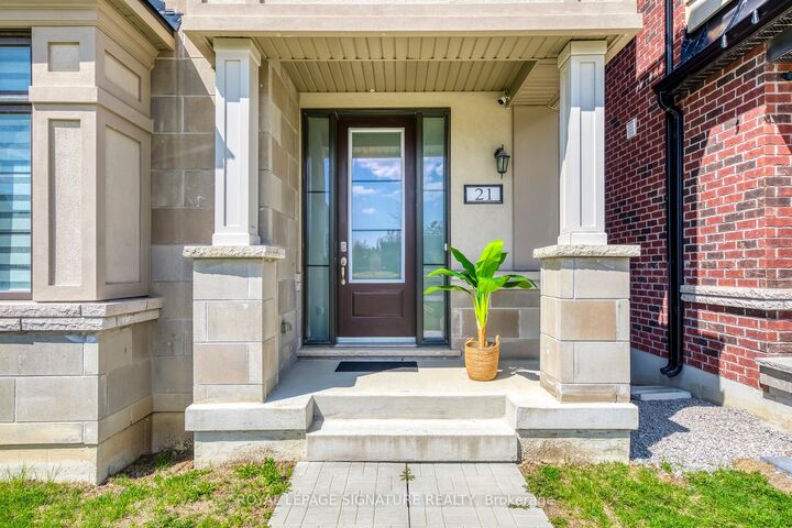 Property Photo: 21 Kohn Lane ON L6C 3J3