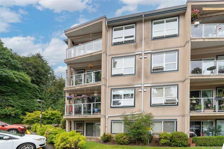 Property Photo: 3000 Oak St #203A BC V0R 1K1