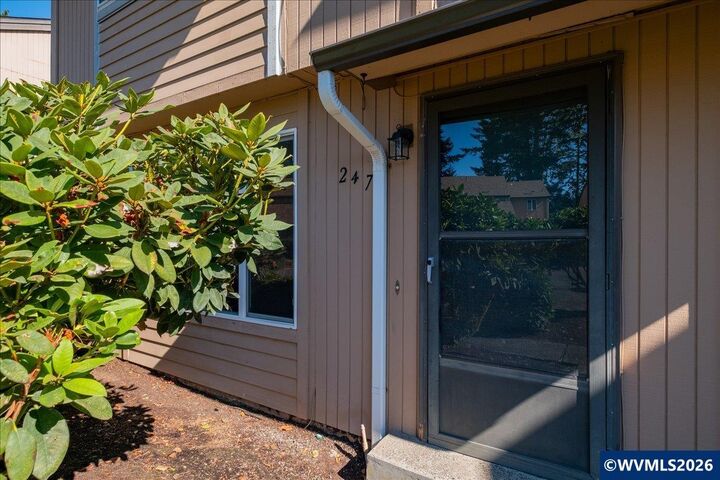 Property Photo:  247 McNary Heights Dr N  OR 97303 