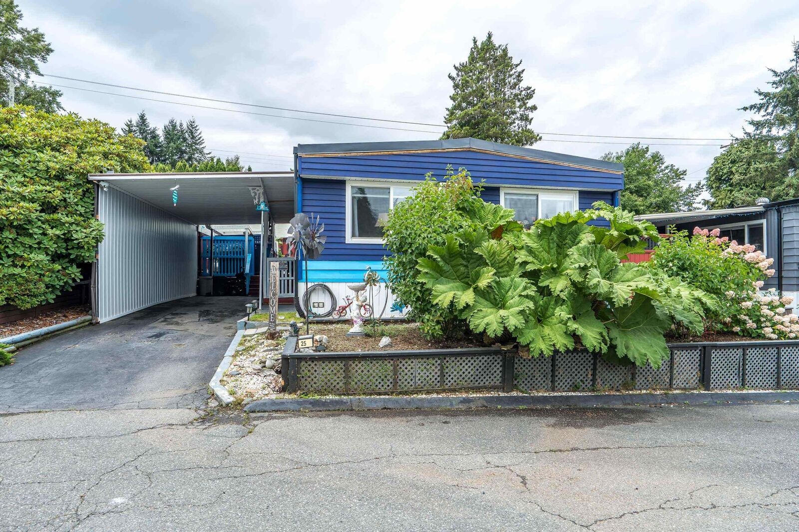 Property Photo: 13650 80 Avenue 25 BC V3W 6J8