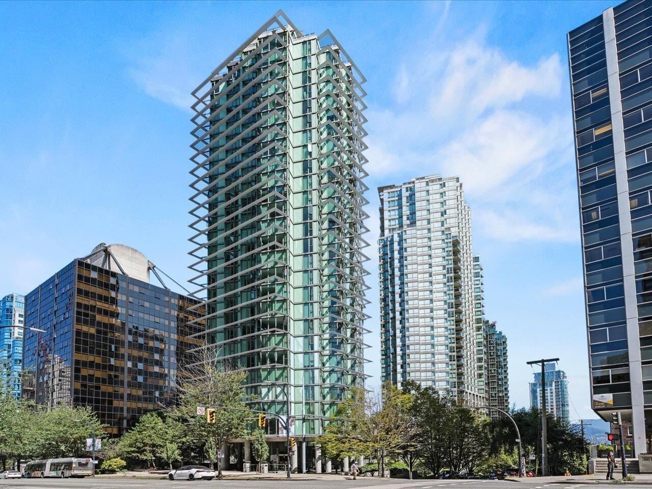 Property Photo: 1331 W Georgia Street 2509 BC V6E 4P1