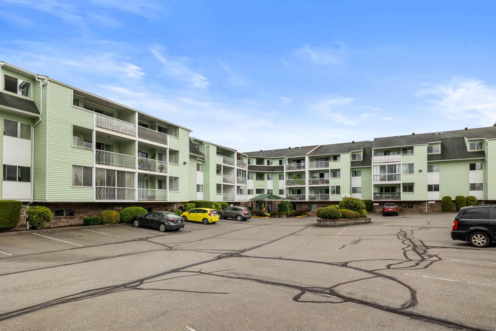 Property Photo: 31850 Union Avenue 114 BC V2T 4V2