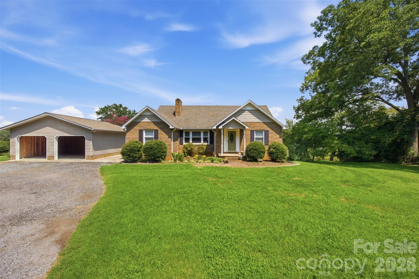 Property Photo: 2106 Polkville Road NC 28150