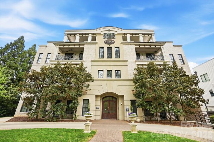 Property Photo:  626 Queens Road 101  NC 28207 