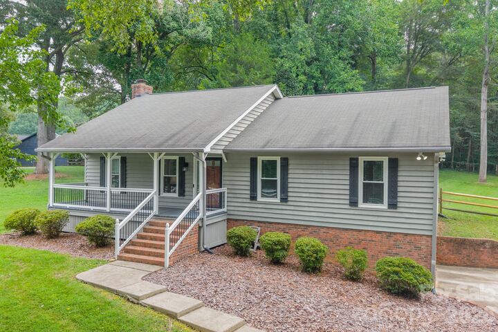 Property Photo:  7400 Sample Road  NC 28078 