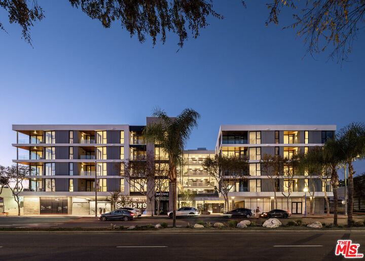 Property Photo: 9001 Santa Monica Blvd, Unit 409 CA 90069