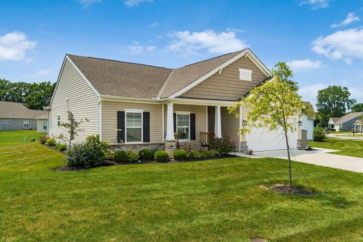 Property Photo:  319 Mannaseh W Drive  OH 43023 