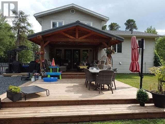 Property Photo:  9 Willow Ct  ON P8N 0A2 