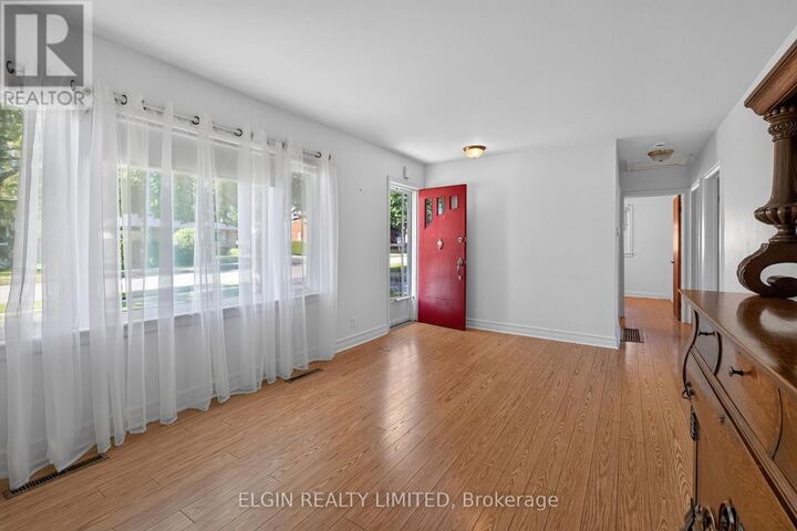 Property Photo:  90 Dunkirk Drive  ON N5R 1S3 